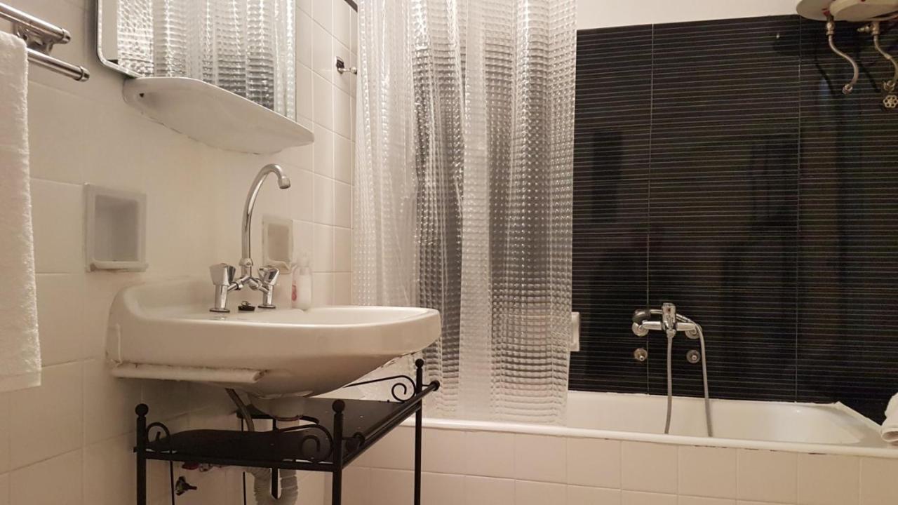 Apartamento Begonia-Athens Center, 6 Bd, 2,5 Bath Exterior foto